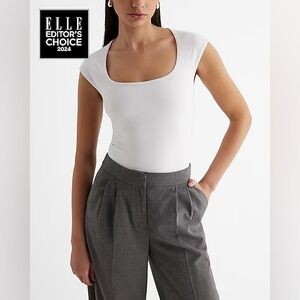 Express - Body Contour High Compression Scoop Neck Cap Sleeve Bodysuit: White(M)